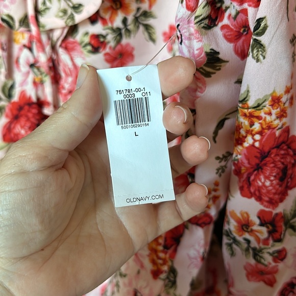 Old Navy Floral Blouse with Ruffles NWT - Picture 5 of 6
